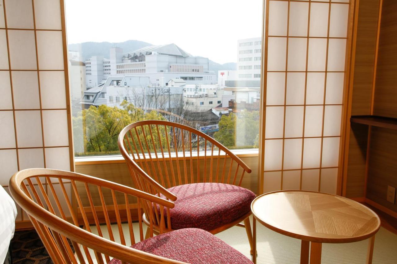 The Shiroyama Terrace Tsuyama Villa Екстериор снимка